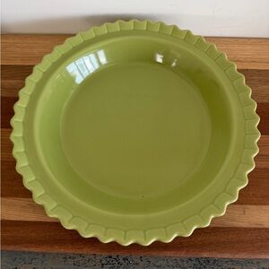 Chantal Pie Dish Deep Dish Lime Green Stoneware 11.5”